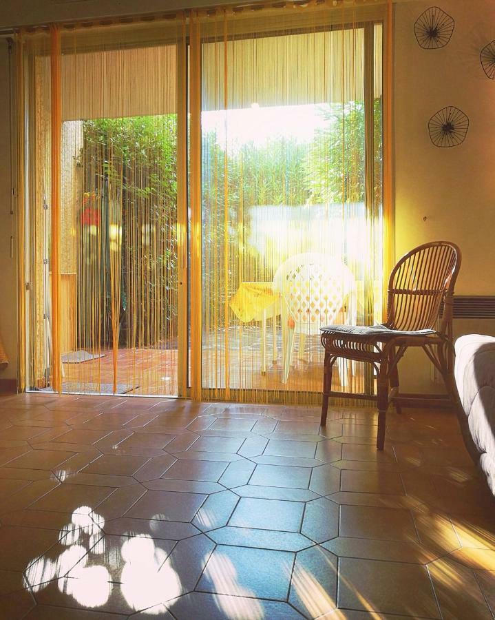 Charmant Studio * Cassis